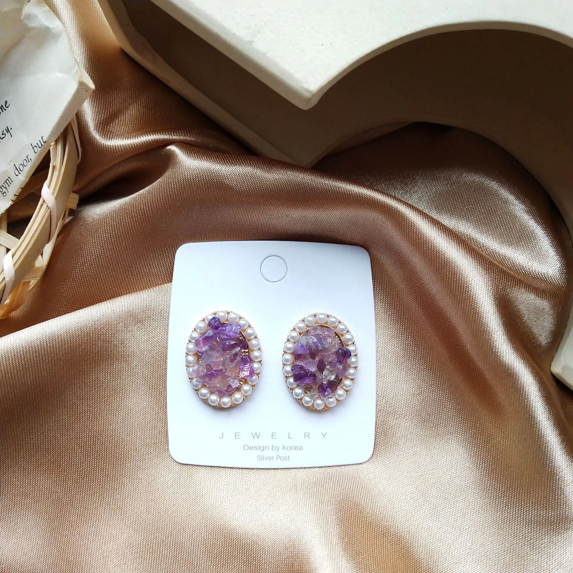 

SNCSDK 2020 NEW Retro All-match Multicolor Stone Pearl Oval Temperament Beauty Ear Clip Women's stud Earrings Fashion Jewelry