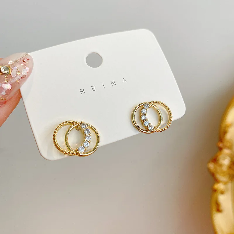 

2020 New Korean Classic Simple Round Crystal Stud Earrings For Women Circle Geometric Gold Color Metal Party Pendiente