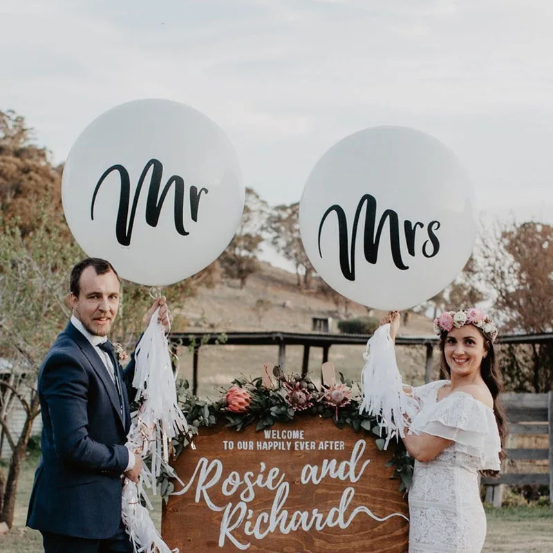 

Big Size 36inch Mr Mrs White Latex Balloons for Wedding Party,Bridal Bride to be, Engaged Party Air Globos Wedding Ballons Decor