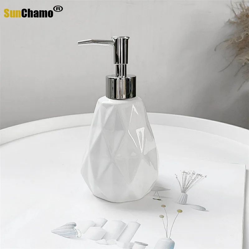 

Керамический диспенсер для лица, ромбовидный трехмерный полосатый диспенсер для лосьона, бутылка для дезинфицирующего средства для рук, ре...