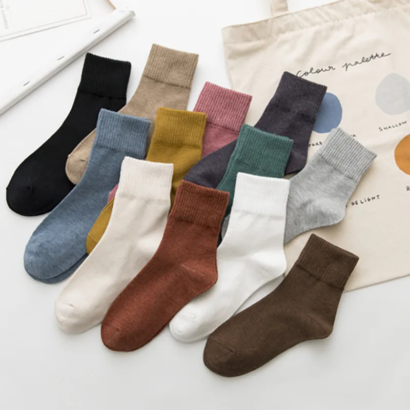 

Women's Socks Autumn and Winter New Japanese Style Socks High Screw Type Female Middle Tube Socks Ins Trendy Short Socks