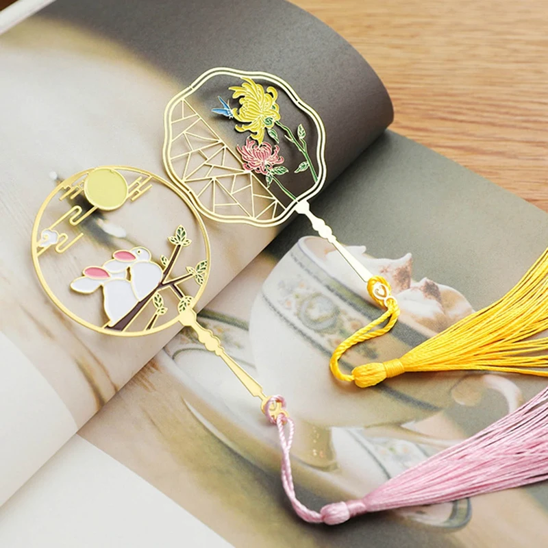 

Metal Classical Leaf Bookmark Retro Chinese Style Brass Hollow Pendant Book Marker with Tassel Stationery Supplies for Readers