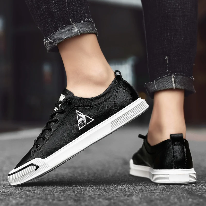 

Hot Sale Skateboarder Shoes Male Comfortable Skateboarding Sneakers Anti Slip Mens Walking Shoe Classic Man Sneakers