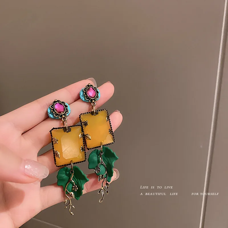 

European And American Exaggerated Retro Vintage 925 Silver Needle Temperament Personalized Flowers Crystal Leaves Long Earrings