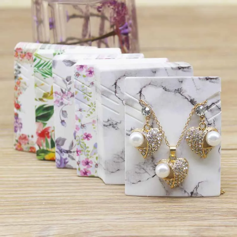 

Zerong 50pcs Vintage kraft necklace earring Cards flower style eleglant necklace set pendant Package Hang Tag Card 5.1*6.3cm