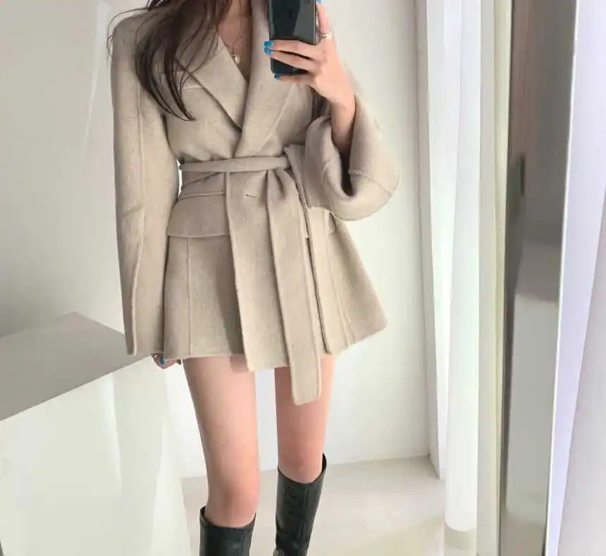 

ICCLEK Korean chic autumn and winter retro wild temperament lapel simple lace-up waist was thinner split sleeve woolen jacket