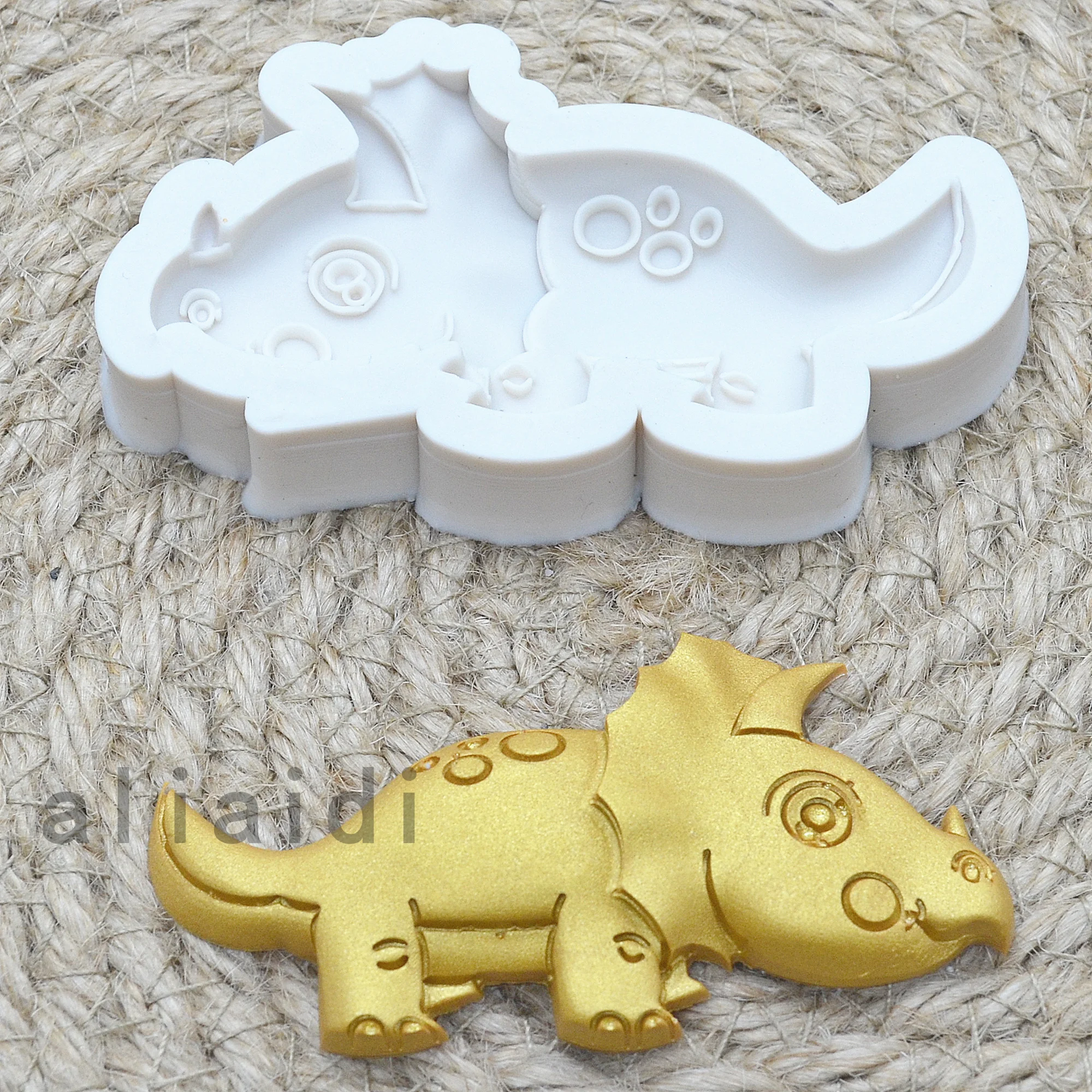 

Dinosaur Silicone Molds For Baking Fondant Cake Decorating Tools Chocolate Gumpaste Moulds Pastry Kitchen Baking Accessories X21