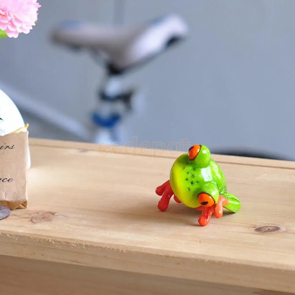 

3D Frog Funny Car Office Desk Computer Decor Ornaments Miniatures Decorations, Landcrape Bonsai Garden Decor, Xmas Gift