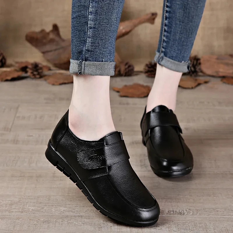

Wide Fit Wedge Loafers Big Size Women Genuine Leather Hook and Loop Moccasins for 2021 Autumn Sneakers Soft Mom Flats With Fur
