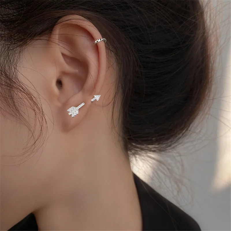 Женские серьги-гвоздики с фианитами серьги перьями и стрелками ювелирные