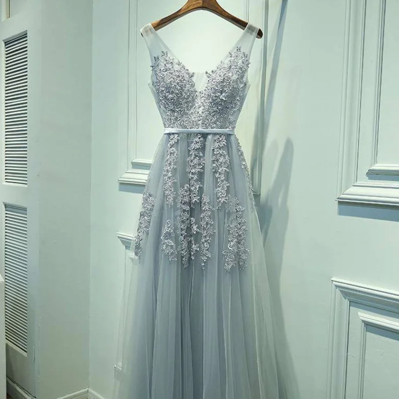 

2021 High quality Gray tulle with appliques Real dresses V-neck gown Bridesmaid Dresses