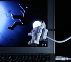 Симпатичный ночник в виде астронавта, светильник для чтения, детский подарок, светодиодный светильник в виде космонавта с USB светильник Настольная лампа для компьютера