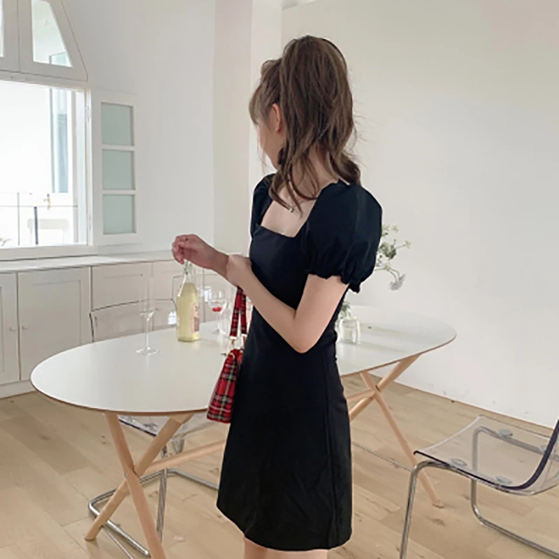 Платье с квадратным вырезом и рукавами-фонариками черное ТРАПЕЦИЕВИДНОЕ ПЛАТЬЕ