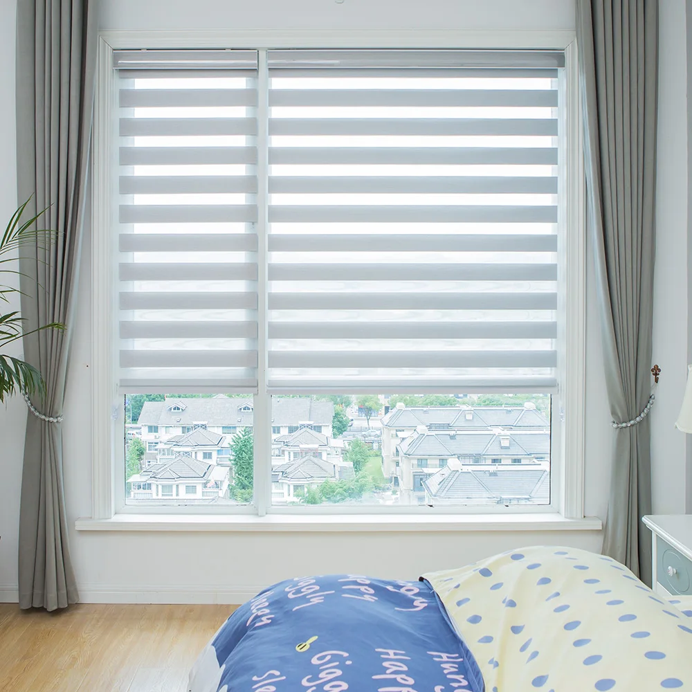 Изысканные полосатые шторы на роликах из прозрачной ткани | Дом и сад