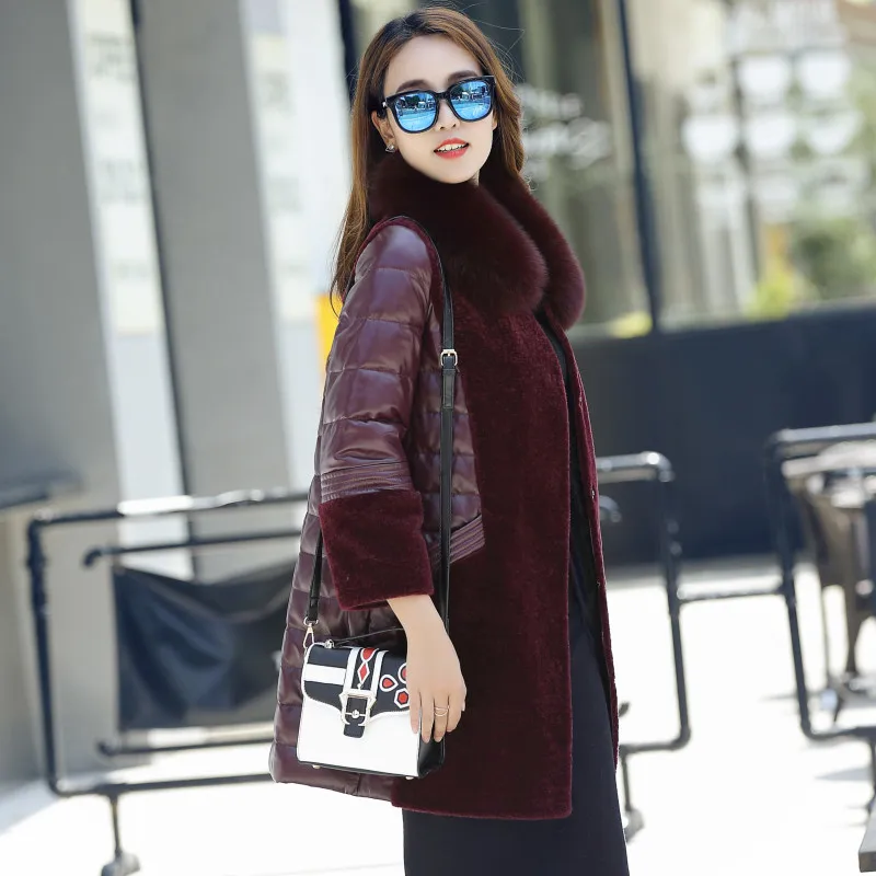 Женский длинный пуховик из натуральной овчины с воротником 100% натурального меха