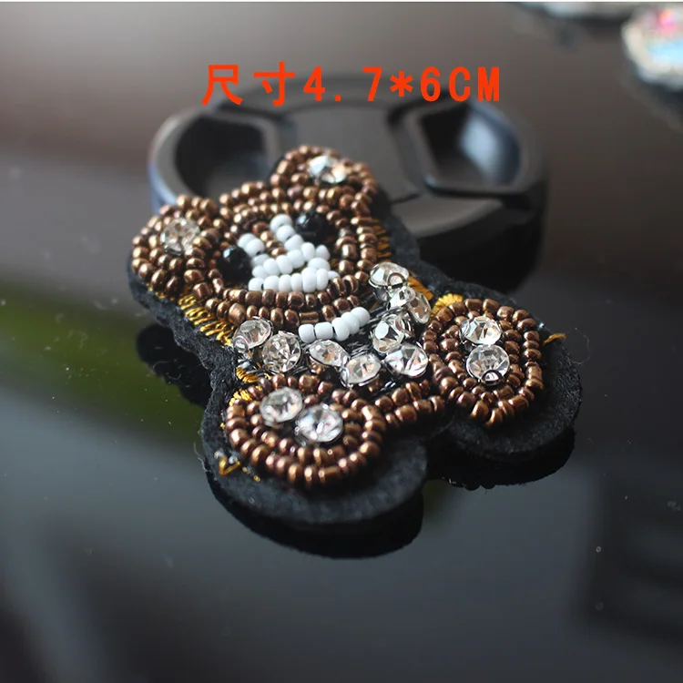 Аппликация для одежды мини-медведь 1 шт. Стразы ручной работы вышитые бисером