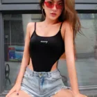 Комбинезон женский короткий на тонких бретелях, с высокой талией