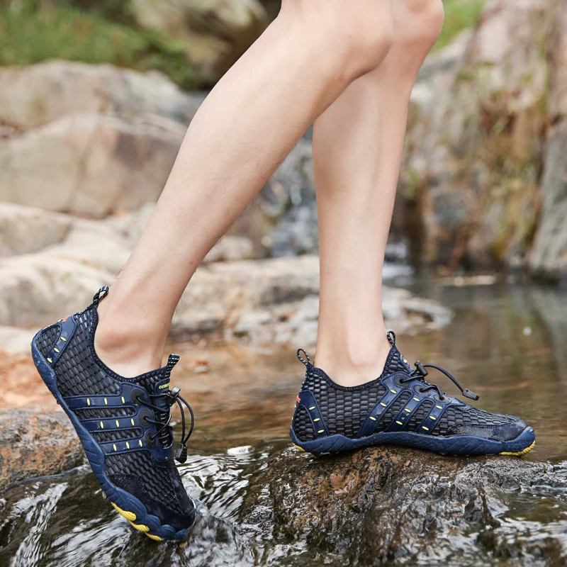 

Outdoor Sport Climbing Sneakers Quick Dry Upstream Beach Water Shoes Breathable Nonslip Lightweight Hiking Shoes Men Waterproof
