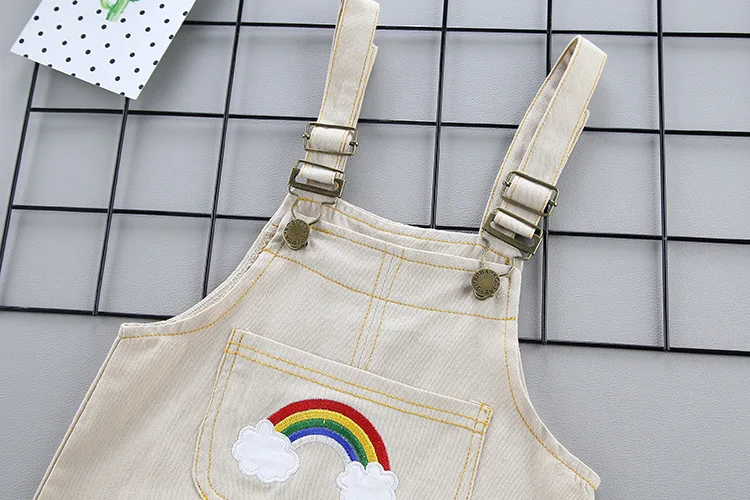 

Summer boys cool casual suit zebra line T-shirt + little bee suspender pants suit little bee lovely casual suit