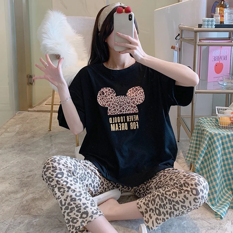 

Print Gold Letter Mouse Graphics Leopard Cotton Pajamas Women Short Sleeve PantsCartoon Home Suit Pajama Sets Women 2021 Summer