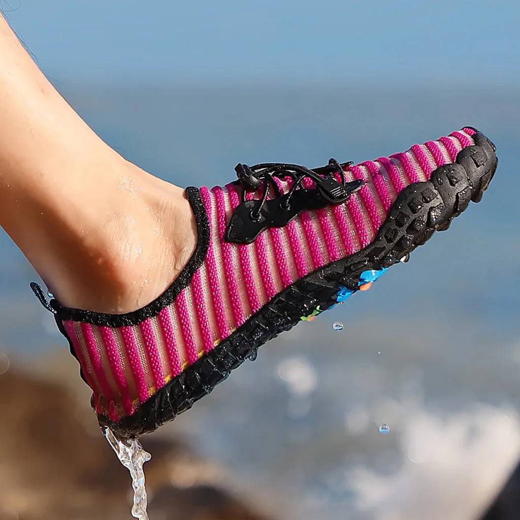 

New Couple Swimming Shoes Unisex Summer Beach Water Shoes Women Men Quick-Dry Aqua Shoes Men's Sneakers Barefoot Trainers