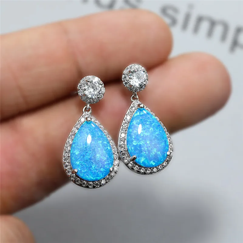 Женские серьги подвески с голубым огненным опалом серебряного