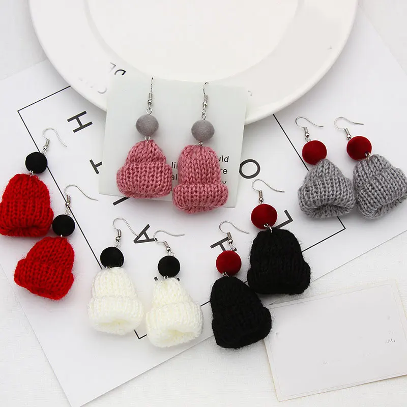 

Winter Christmas Hat Dangle Earrings Cute Knitted Hat Women Earring Colorful Plush Pompom Hanging Earring Christmas Jewelry Gift