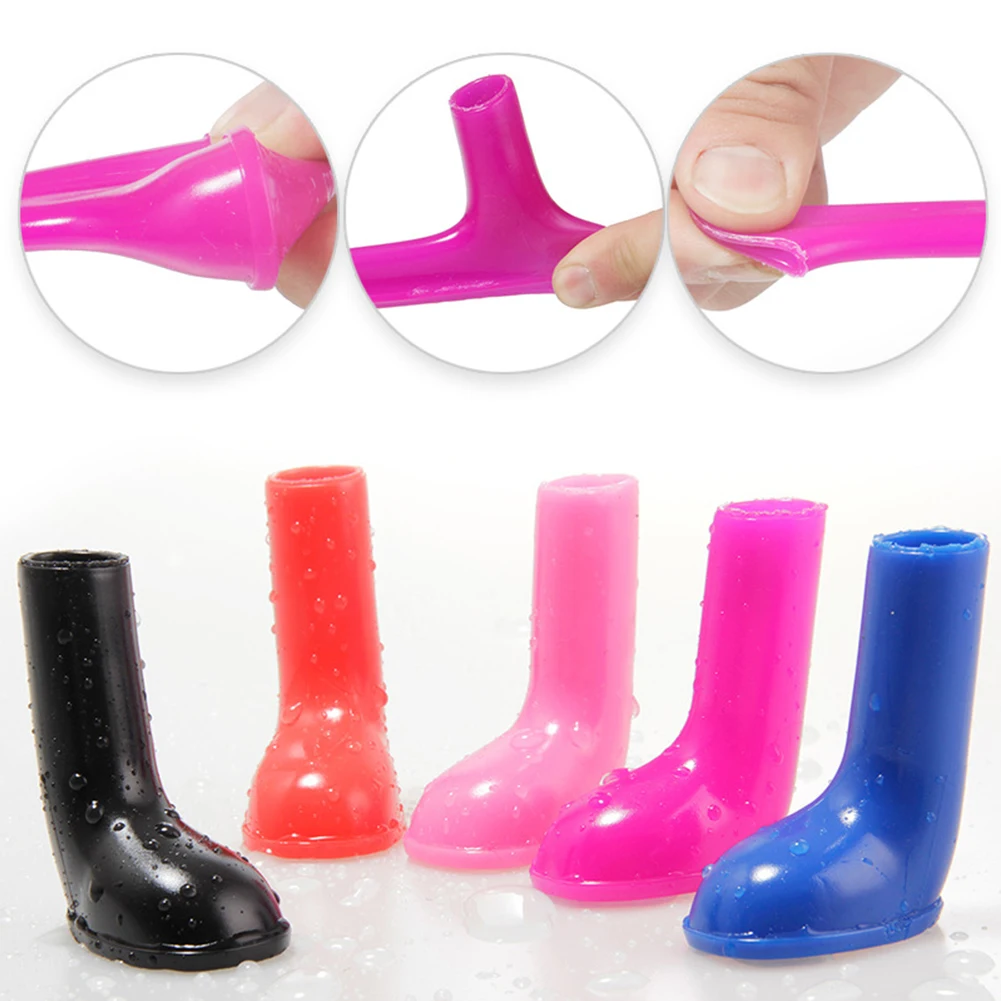 

4Pcs Pet Dog Cats Rain Shoes Polyurethane Portable Waterproof Non Slip Stretchy Pet Dog Cat Protective Rain Boots Dropship