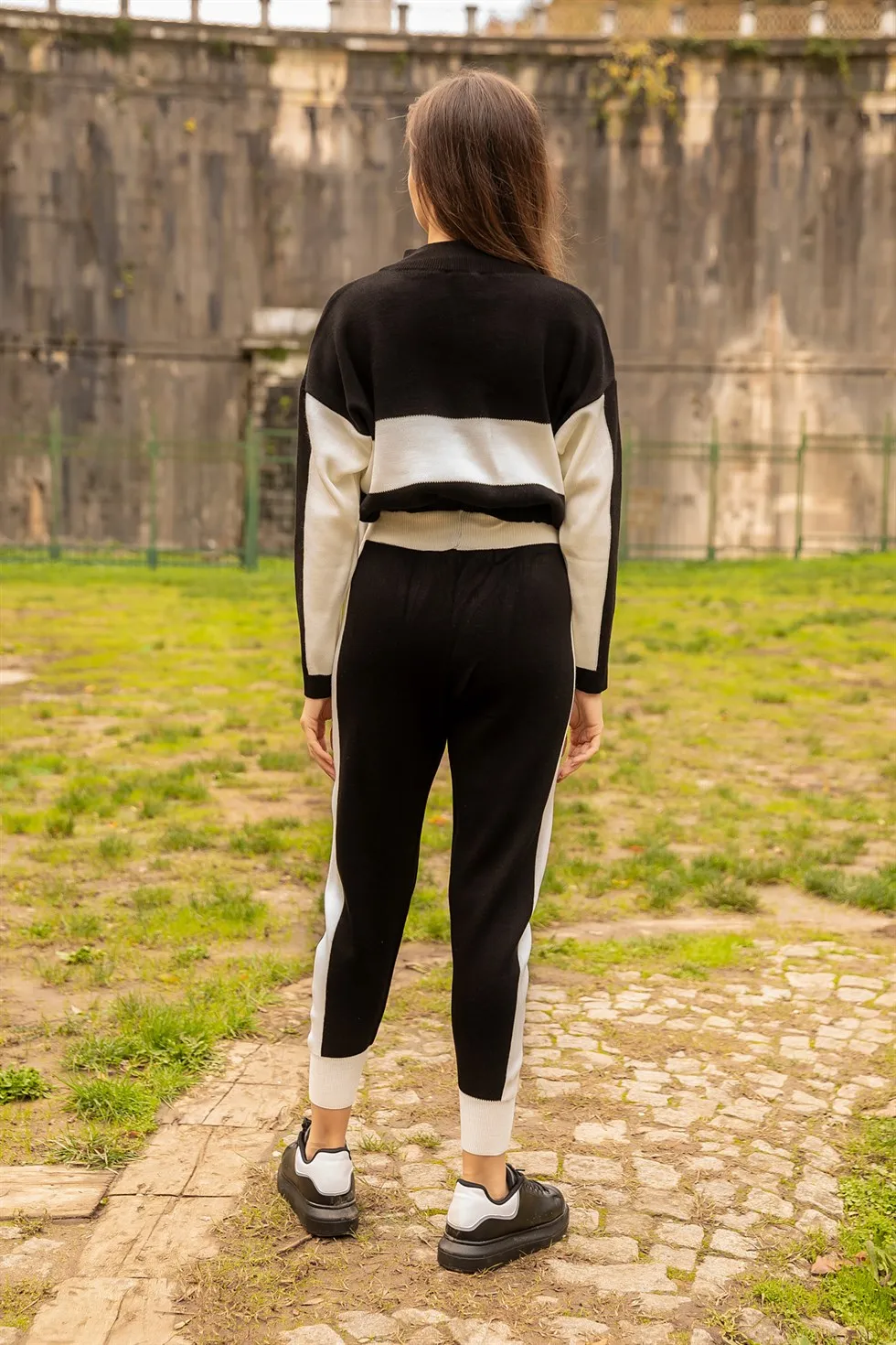 

Half Zipper Knitwear Suit-BLACK