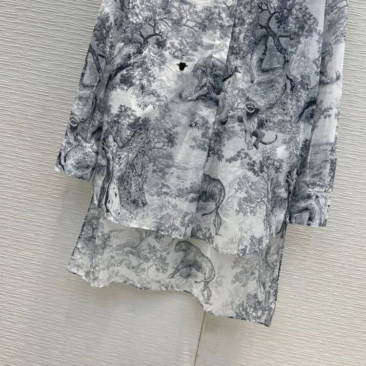 

Spring/Summer 2021 Women's Wear New Retro Literary Jungle Animal Printed Irregular Long Shirt