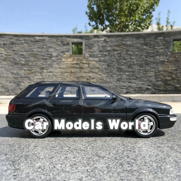 Полимерная модель автомобиля Otto RS2 Avant(черный) 1:18 OT831B+ маленький подарок
