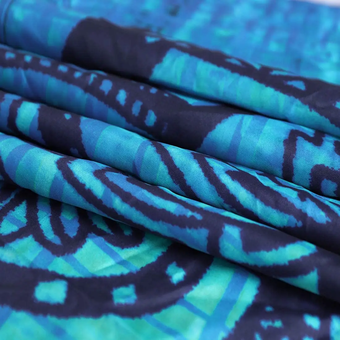 

Yoga Mandala Indian Wall Hanging Psychedelic Blue Tapestry Bohemian Hippie Blanket Studio Room Home Room Decoration Aesthetic