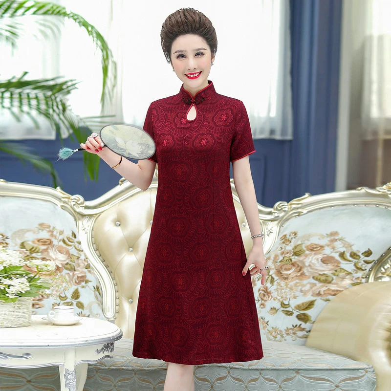 

Mature Women Summer Green Red Qipao Dresses Chinese Style Mandarin Collar Crochet Design Braid Button Back Zipper One Piece Robe