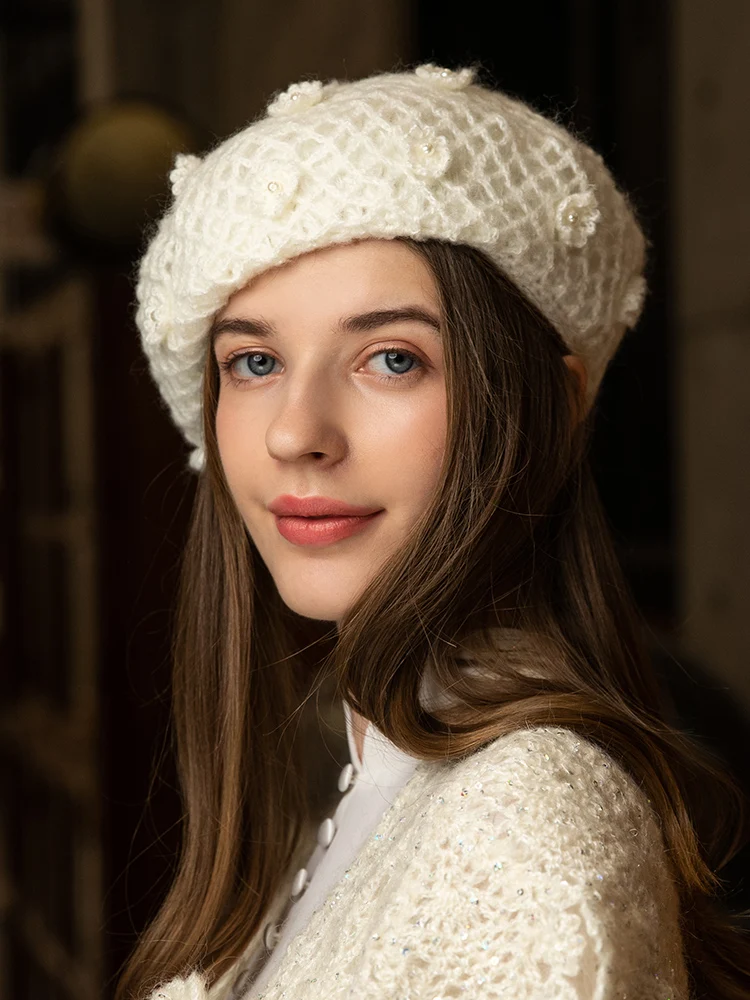 Typical british woman. леопардовая беретка. берет дикая. леопардовый берет купить в москве. берет дикая.