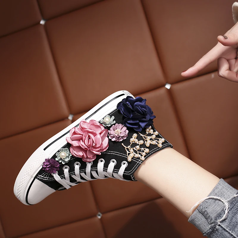 Лидер продаж женские туфли из парусины Яркие модные повседневные с инкрустацией