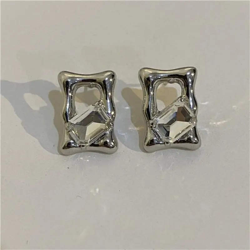 

Hip-Hop Geometric Zircon Earrings Female Niche Design Sense Tide Personality Earrings Neutral Same Index Finger Ring