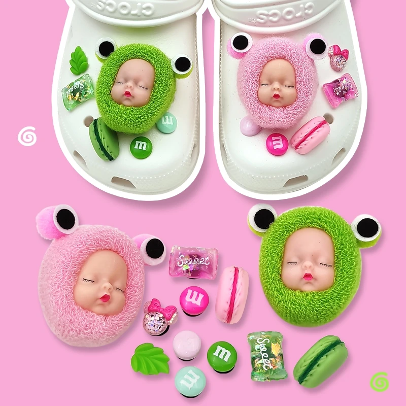 

Lovely Pink Green Closed Eye Doll Croc Charms Designer All-match Garden Shoe Buckle for Girls Fashion Quality Charms for Crocs