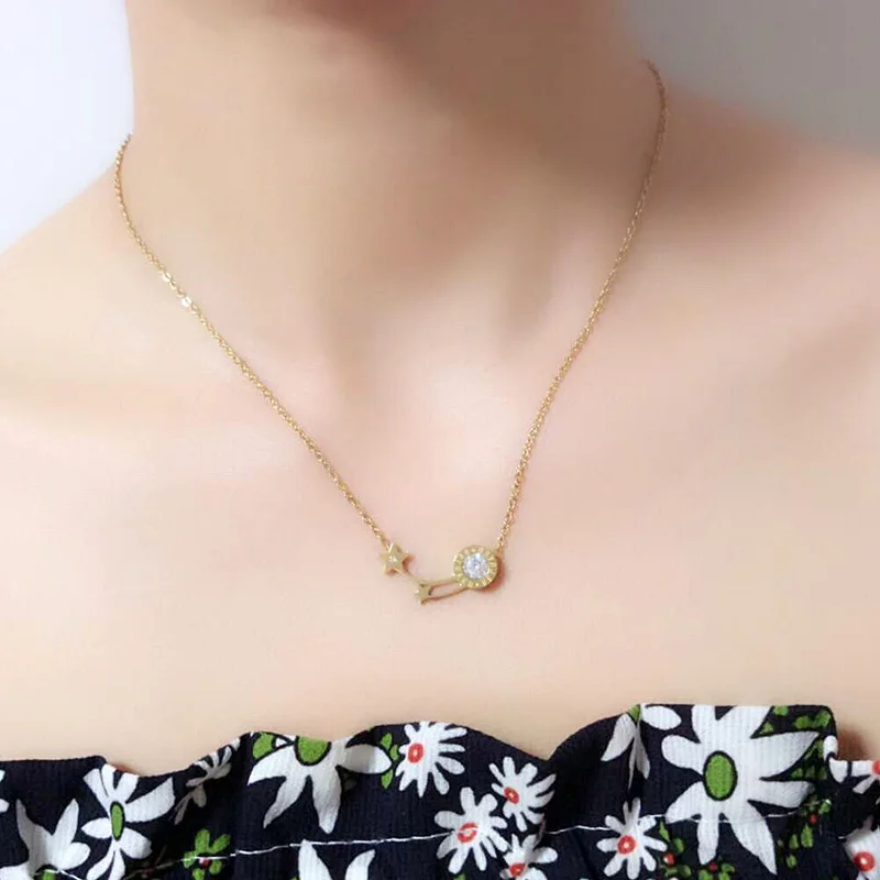

JIAN Trendy Gold Color Pendant Necklace Crystal Star Jewelry Chain Fashion Titanium Steel Choker Collares for Women Ladies