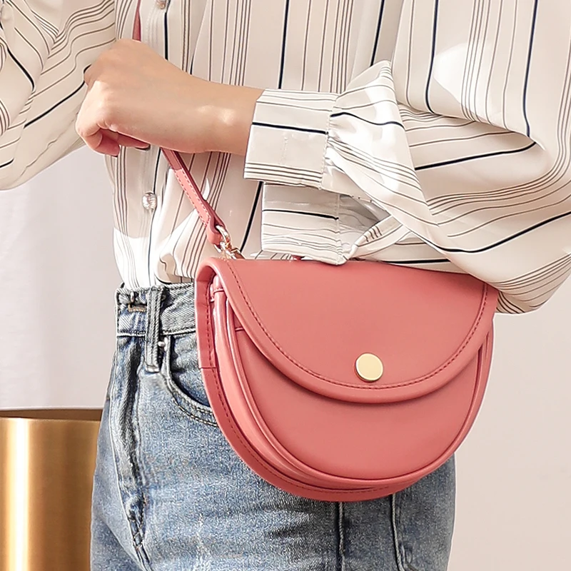 

DN Semicircle Cute Shoulder Bags for Women Solid Color Pink Mini Handbag White Crossbody Embroidery Thread Armpit Luxury Trend