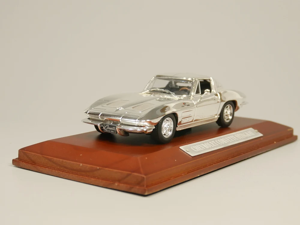 

Atlas 1:43 Chevrolet Corvette Stingray Super coupe Collection Edition Resin Metal Diecast Model Race Car Kids Toys