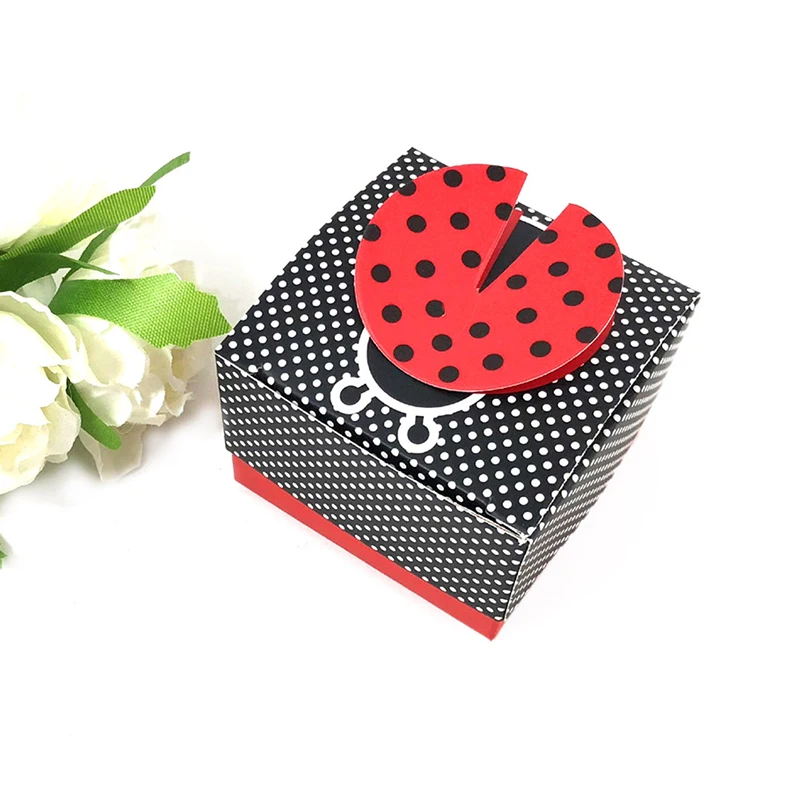 50 шт. 3D Божья коровка с крыльями подарочные коробки мультяшная коробка для конфет