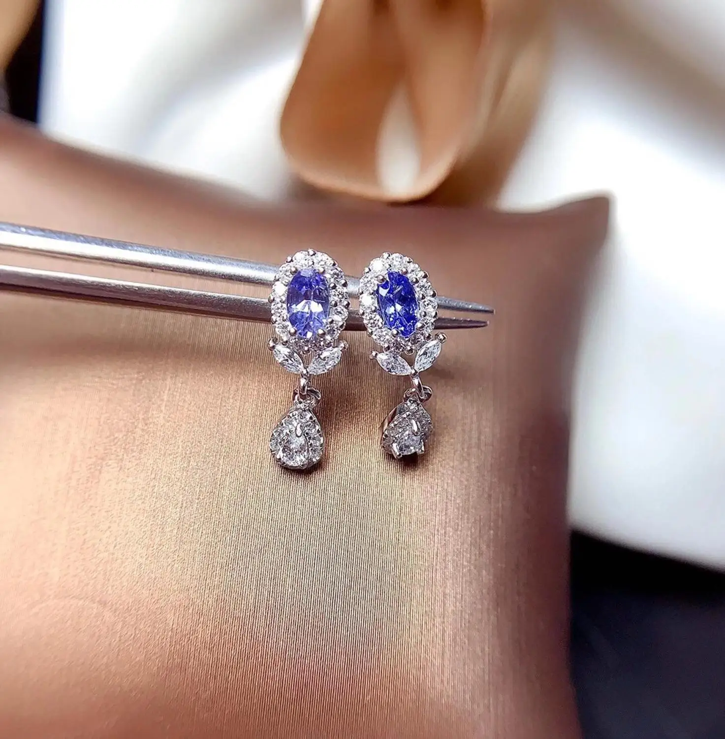 Новый натуральный серьги с танзанитом серебро 925 пробы Размер главного камня 3x5