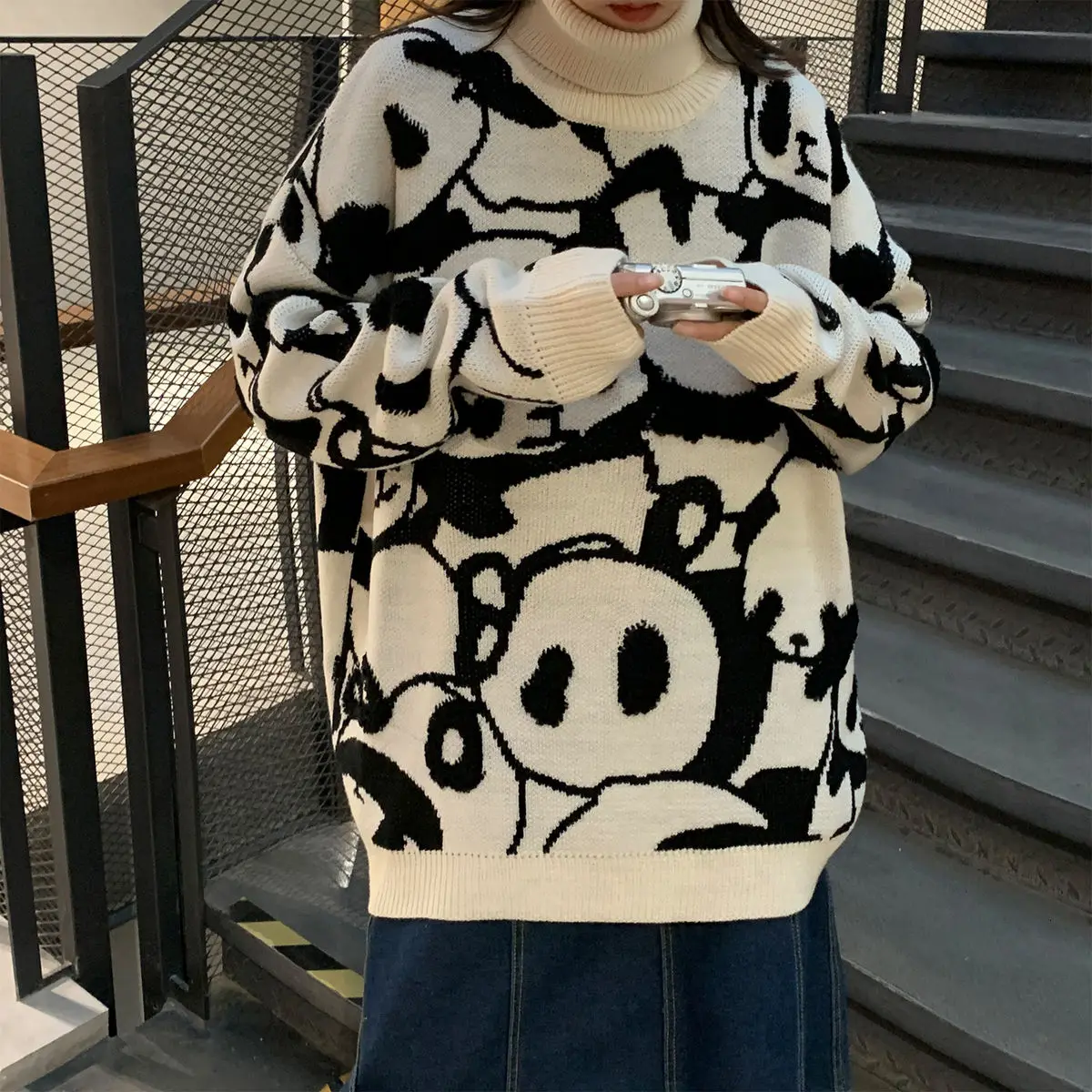 Мужской свитер с высоким воротом вязаный пуловер рисунком панды зимняя