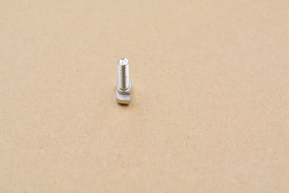 Т-образный болт M6x20 европейского стандарта алюминиевый профиль 30 1 шт. |