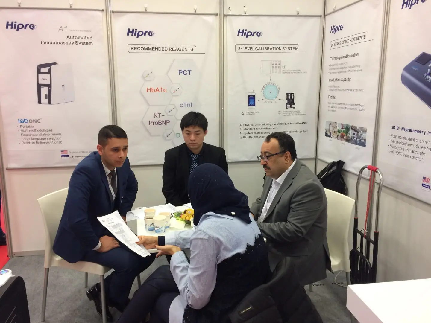 

One step with 3 level QC system POCT Hba1c electrolyte analyzer