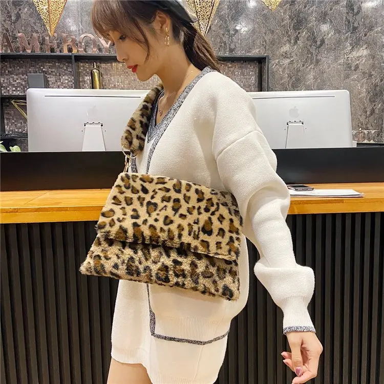 

Fur Bag animal print leopard bag women ladies winter warm crossbody bags famous Brand Large Capacity shoudler Clutch 2019 new