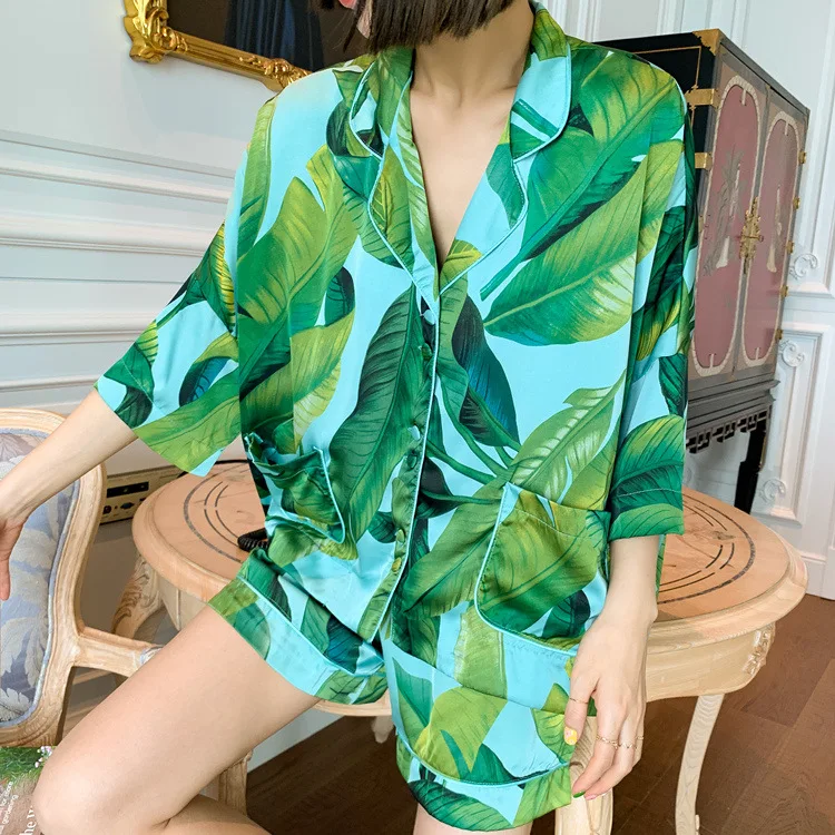 

Women Silk Pyjamas Femme Satin Pijama Sleepwear Short Sleeve Fashion Pajamas for girl Nightwear Suit Home New 2021 Home Clothes