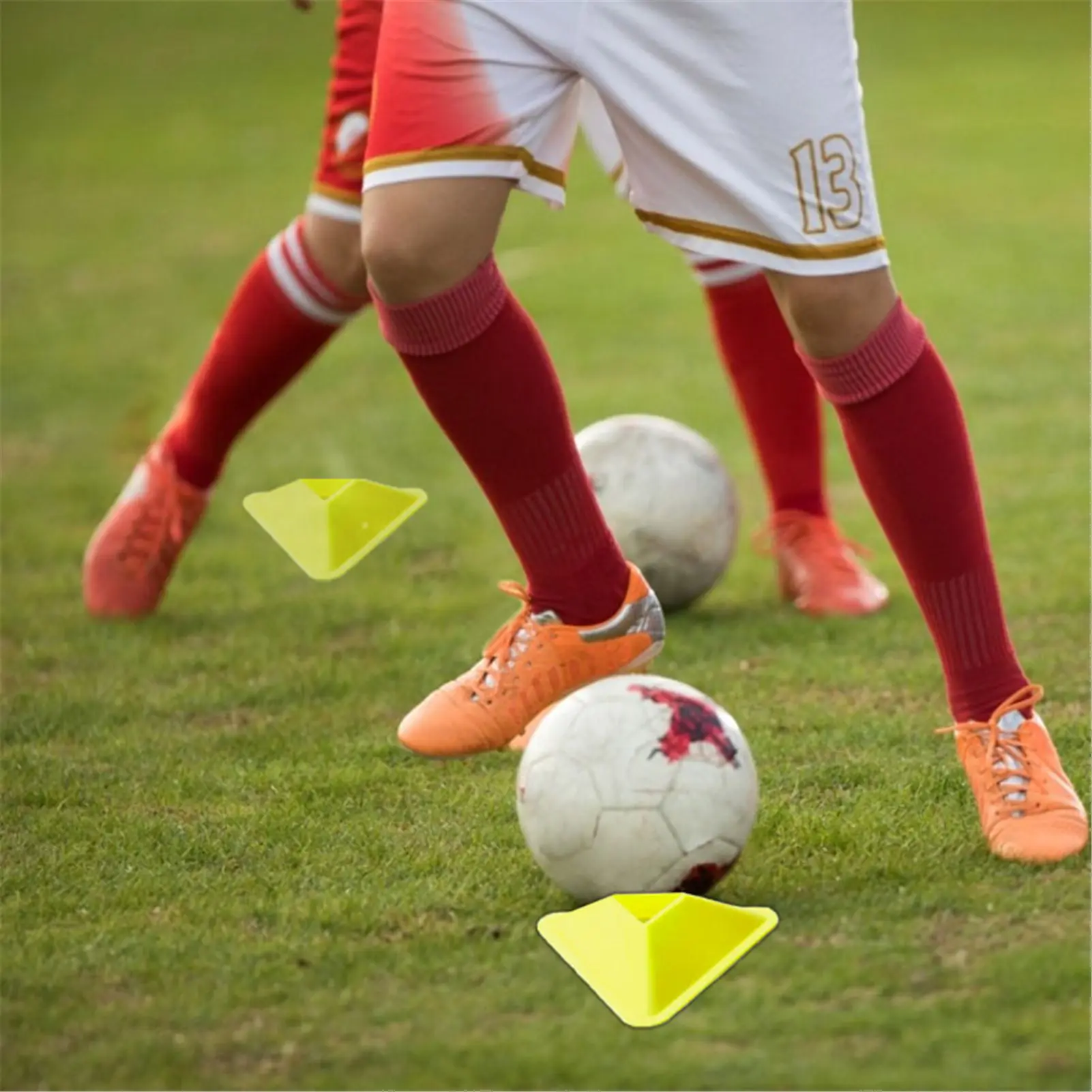 

10PCS Soccer Training Marker Odorless Cone Obstacles Roadblocks Triangle Disc Football Training Equipment