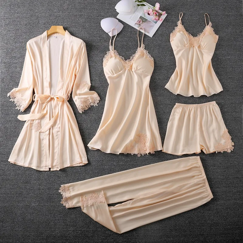 

Комплект пижамный женский Шелковый, на бретельках, с подкладкой для груди, 5 предметов, пижама с кружевами