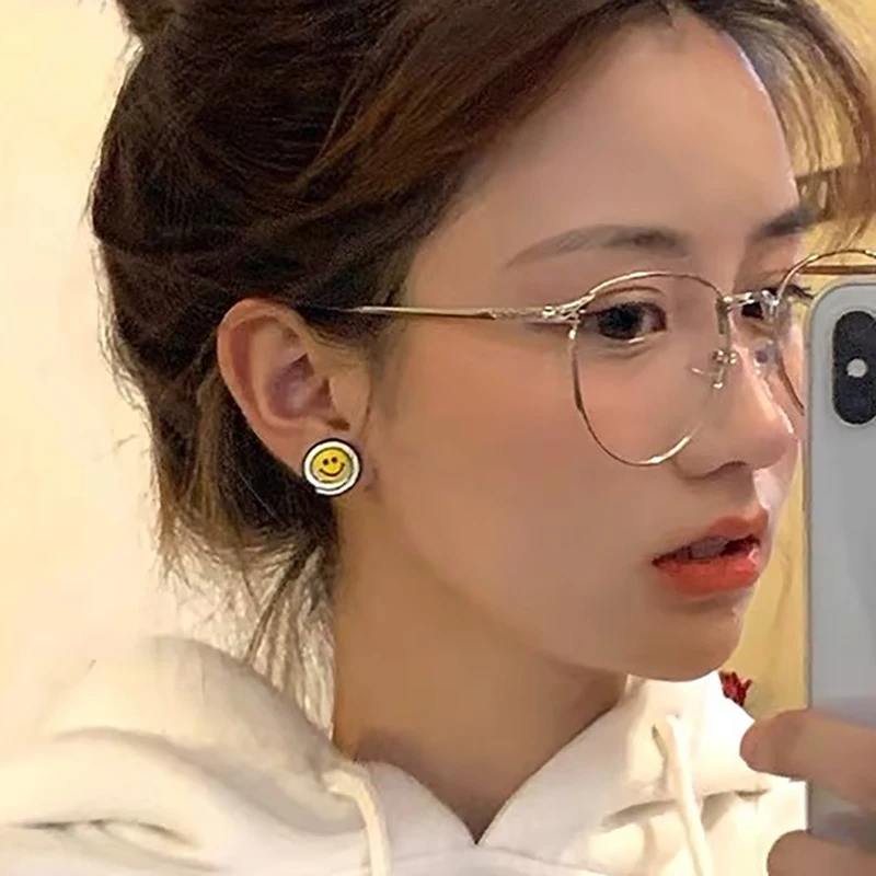 

Hip-hop Popular Gold Color Tone Alloy Enamel Cute Smiling Face Charms Pendant Earring Jewelry Ornament 2021 New